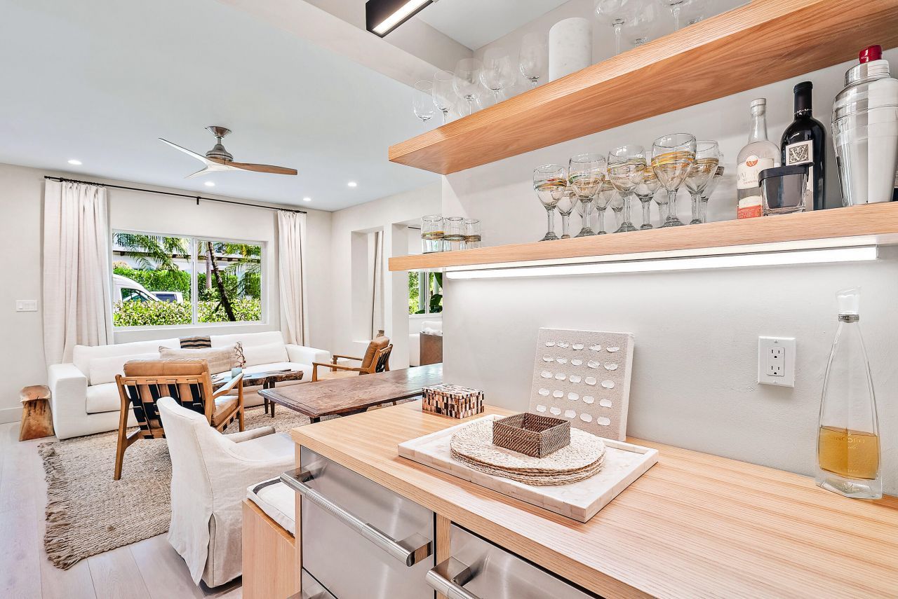 220 Atlantic Avenue, Unit 3, Palm Beach, FL 33480 Photo