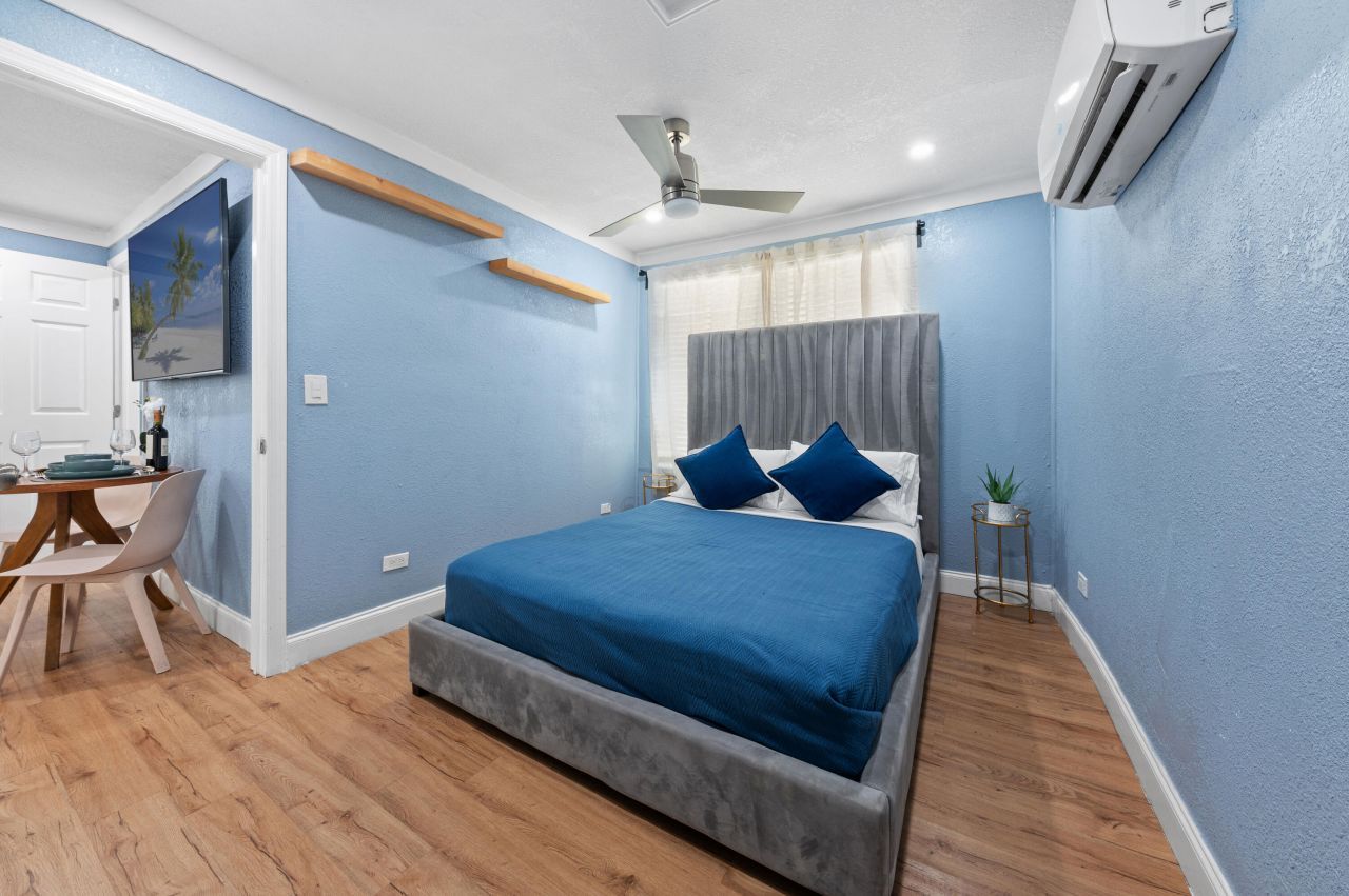 420 Avenida Alegre, Unit 3, West Palm Beach, FL 33405 Photo