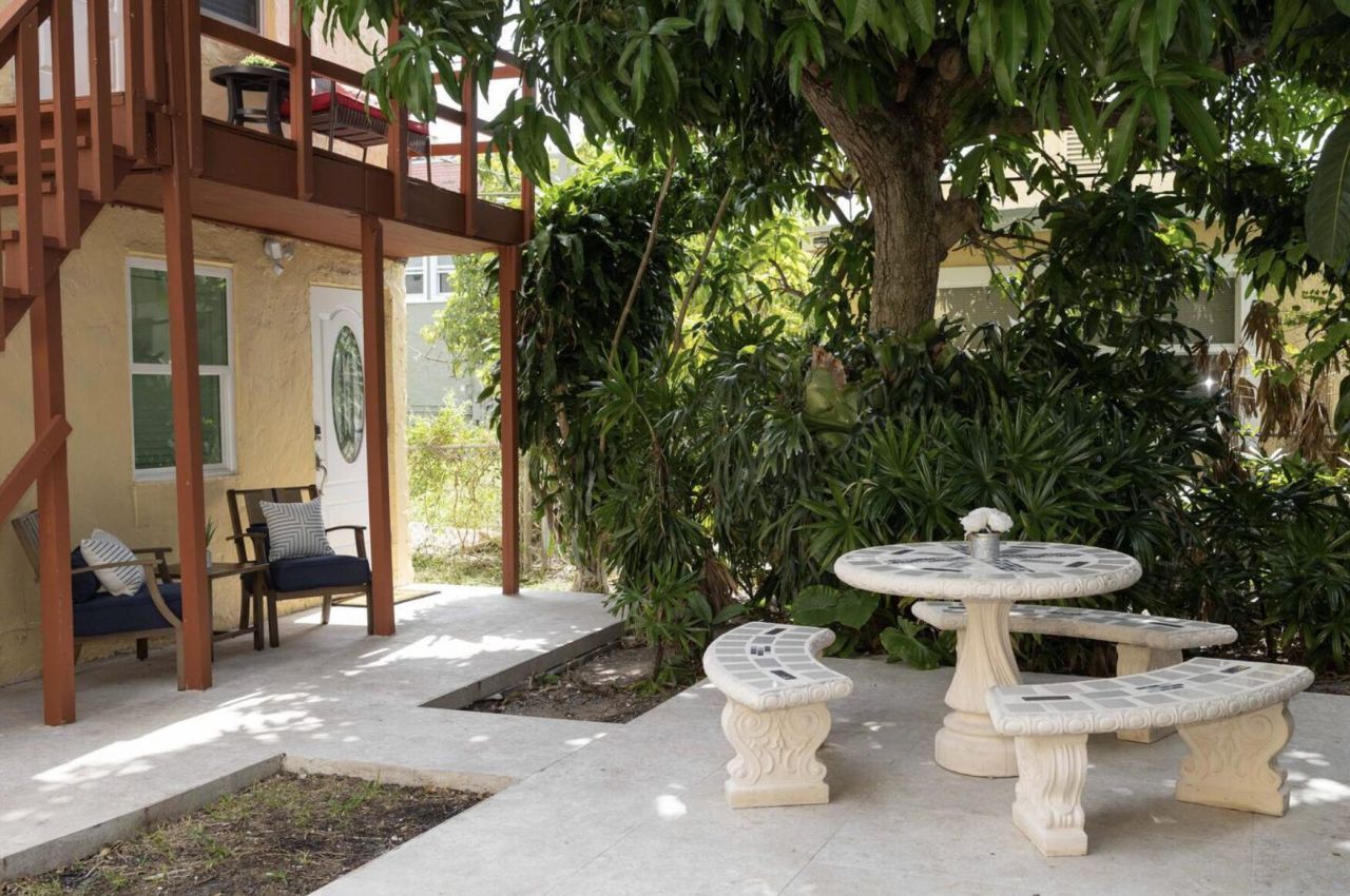 420 Avenida Alegre, Unit 3, West Palm Beach, FL 33405 Photo