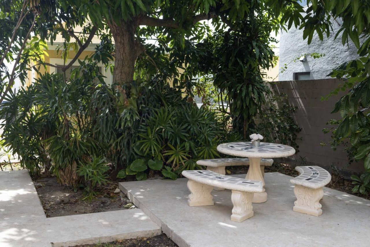 420 Avenida Alegre, Unit 3, West Palm Beach, FL 33405 Photo