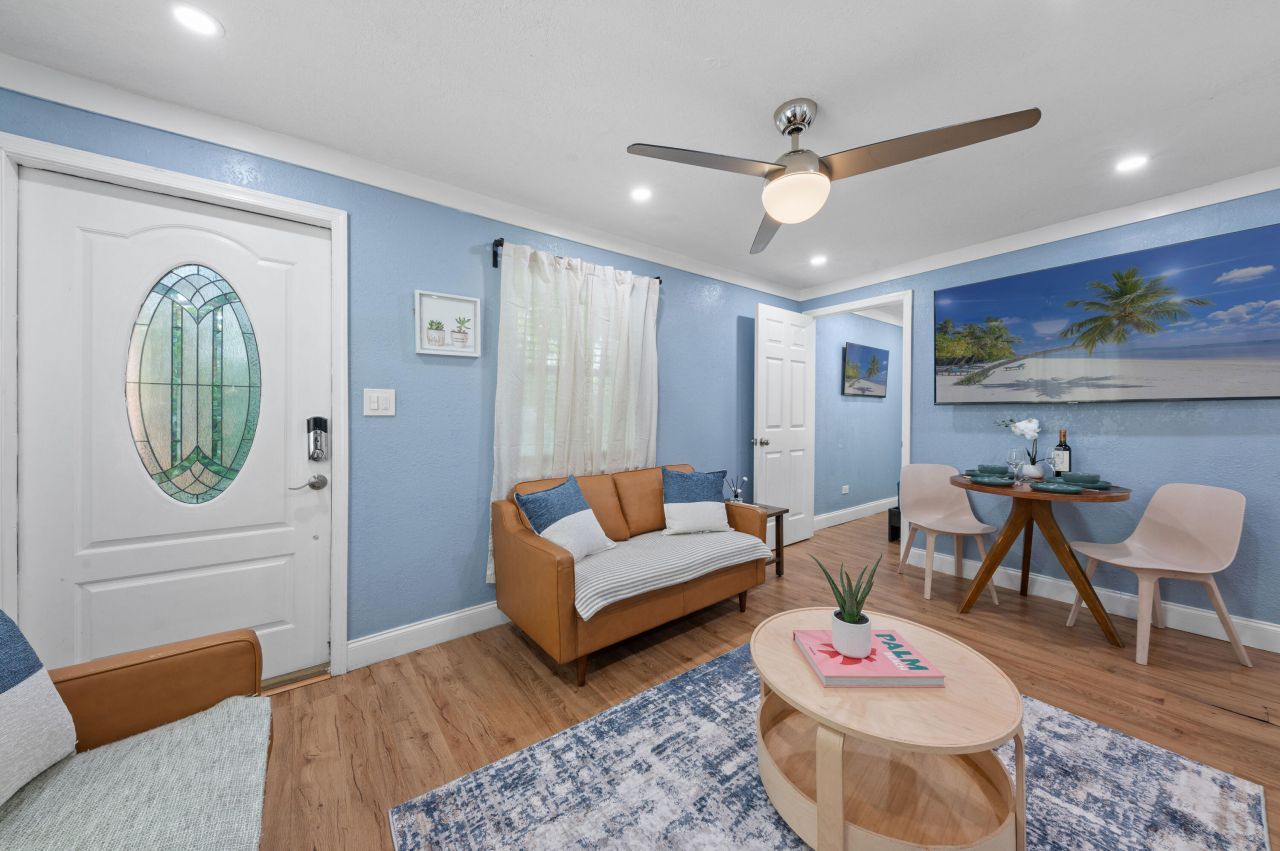 420 Avenida Alegre, Unit 3, West Palm Beach, FL 33405 Photo