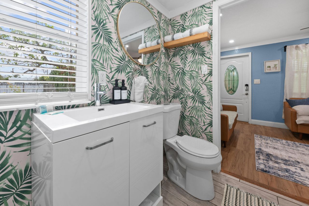 420 Avenida Alegre, Unit 3, West Palm Beach, FL 33405 Photo