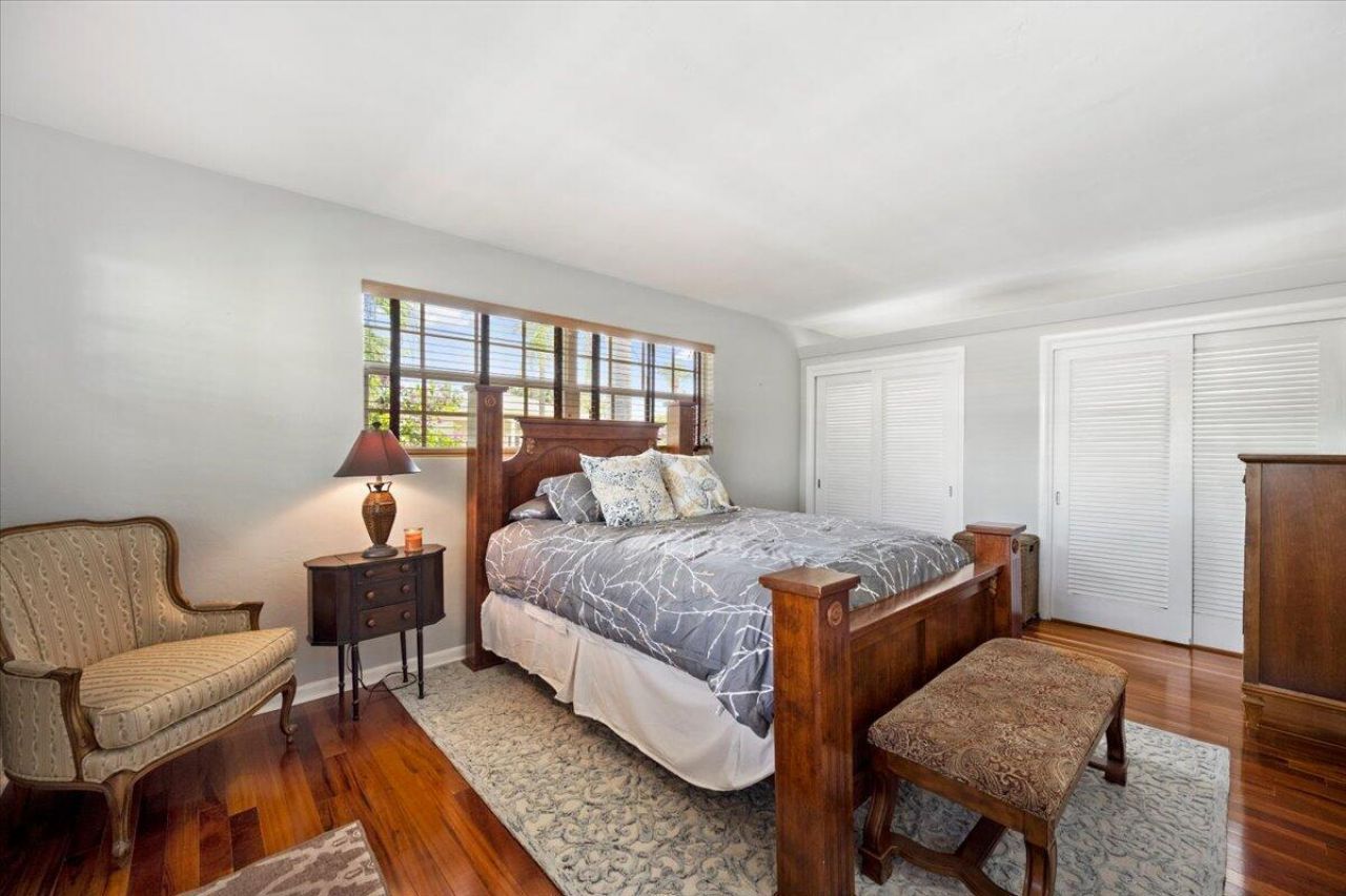 2201 N Lakeside Drive, Lake Worth Beach, FL 33460 Photo