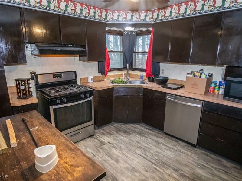 1721 Grand Boulevard, Euclid, OH 44117 Photo 11