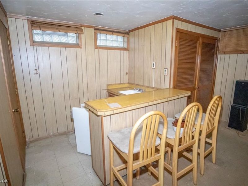 1721 Grand Boulevard, Euclid, OH 44117 Photo 8