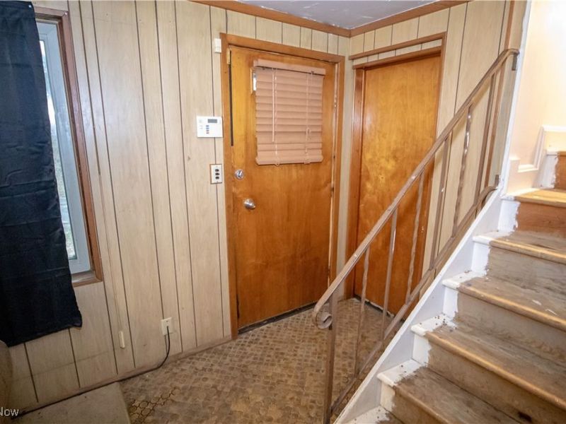 1721 Grand Boulevard, Euclid, OH 44117 Photo 9