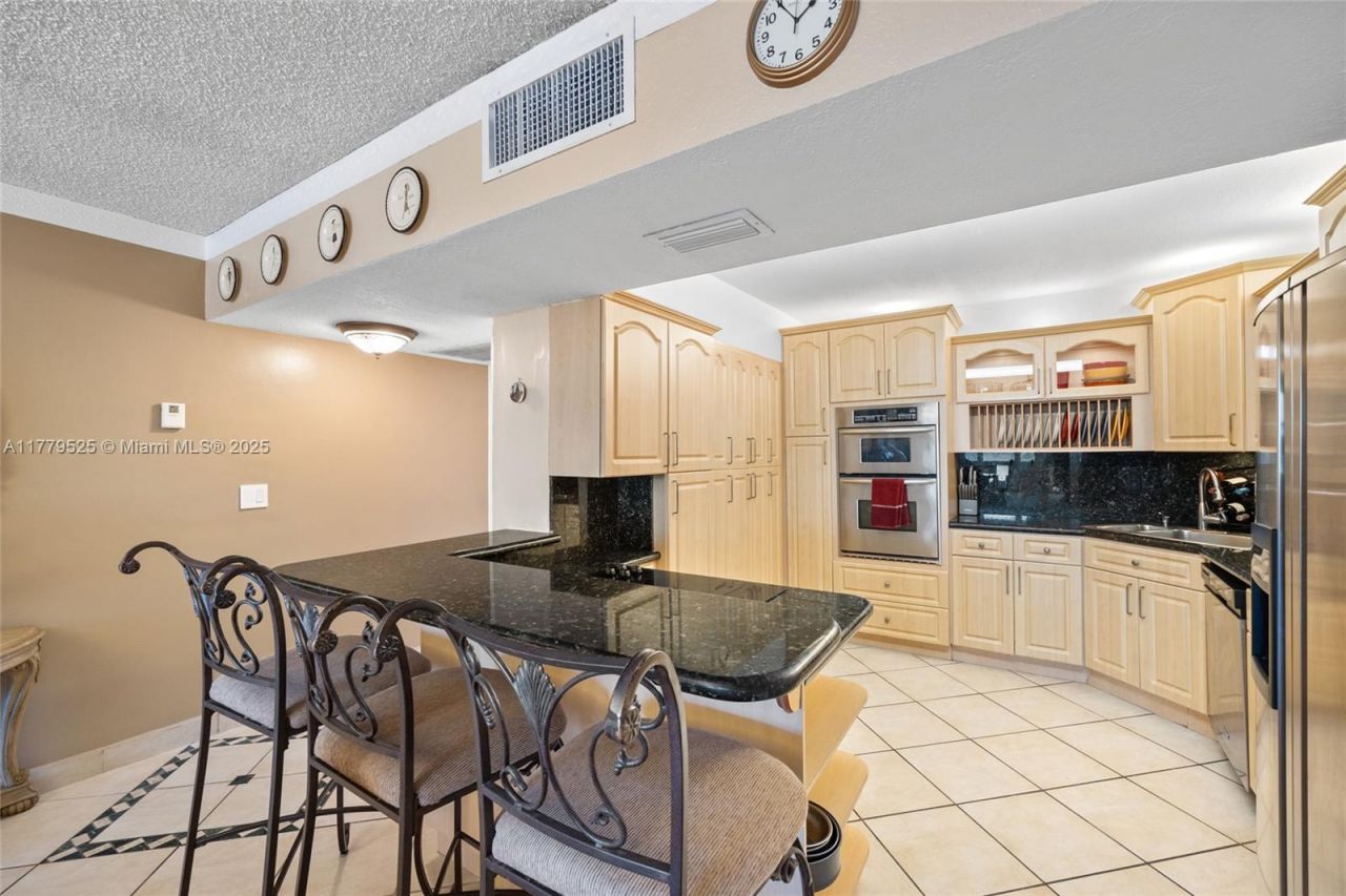 3725 S Ocean Dr, Unit 1124, Hollywood, FL 33019 Photo