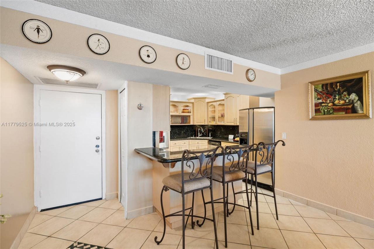 3725 S Ocean Dr, Unit 1124, Hollywood, FL 33019 Photo
