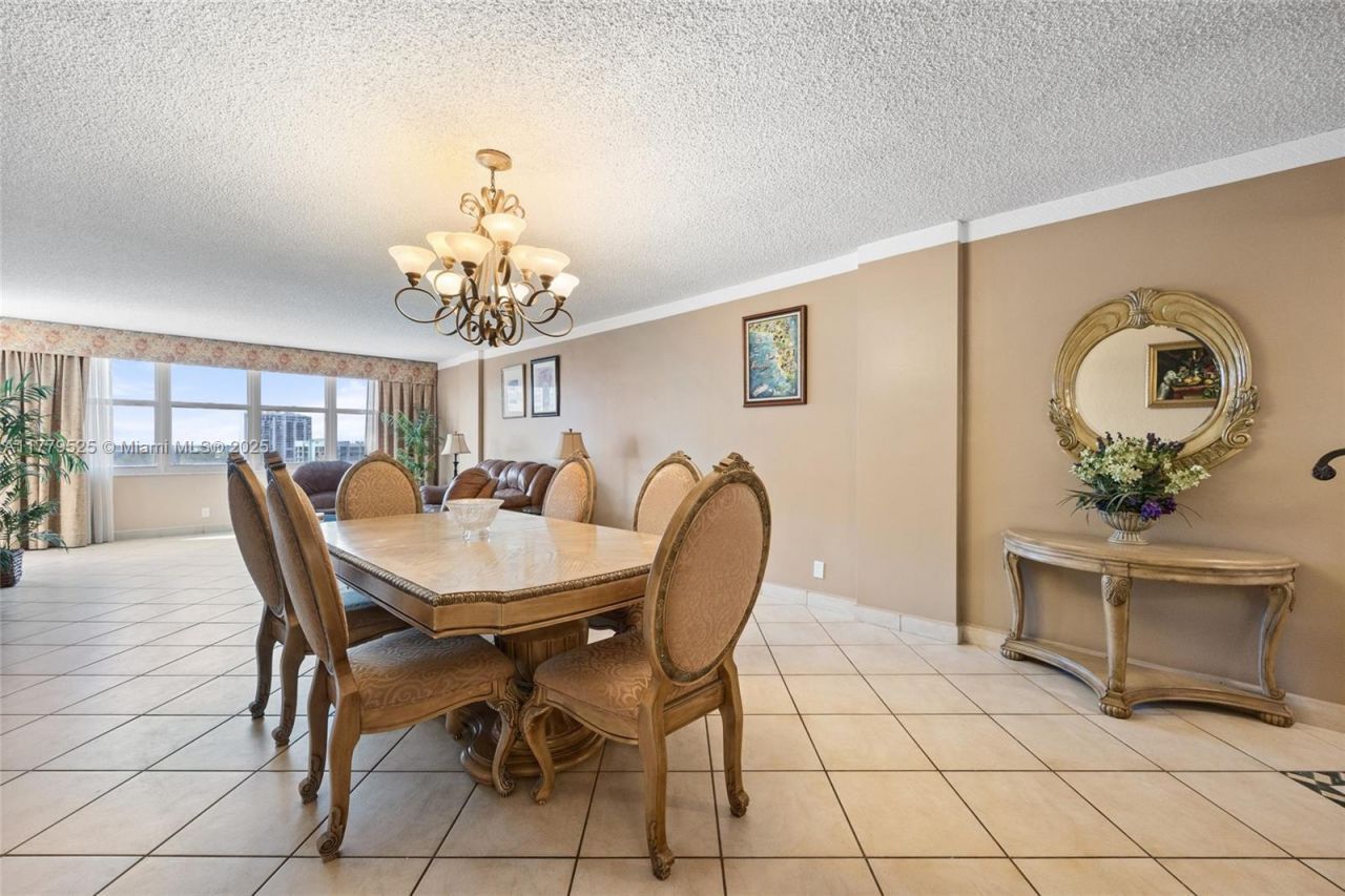 3725 S Ocean Dr, Unit 1124, Hollywood, FL 33019 Photo