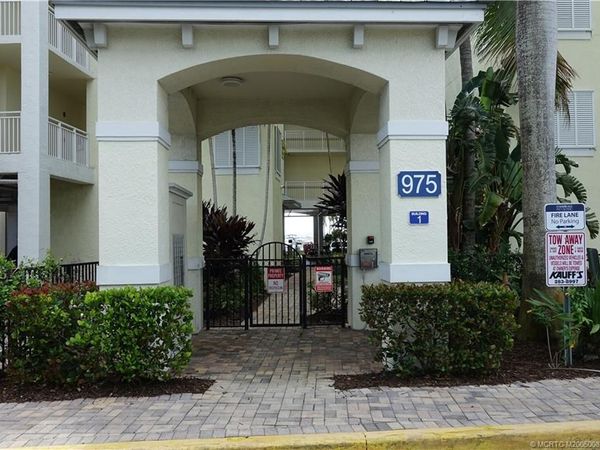 975 NW Flagler Avenue, Unit 306, Stuart, FL 34994