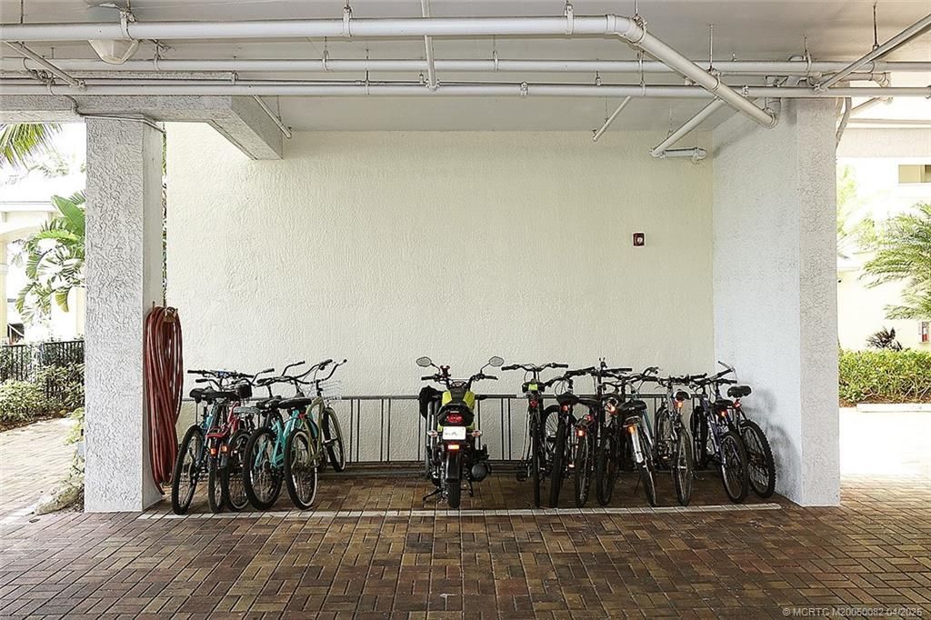 975 NW Flagler Avenue, Unit 306, Stuart, FL 34994 Photo