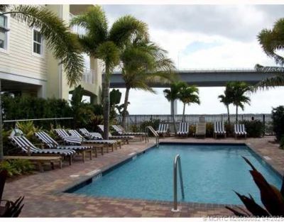 975 NW Flagler Avenue, Unit 306, Stuart, FL 34994 Photo