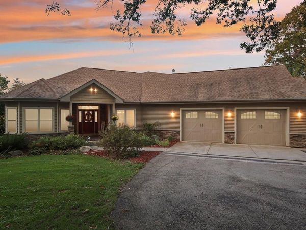 3811 Riege Lane, Deerfield, WI 53531