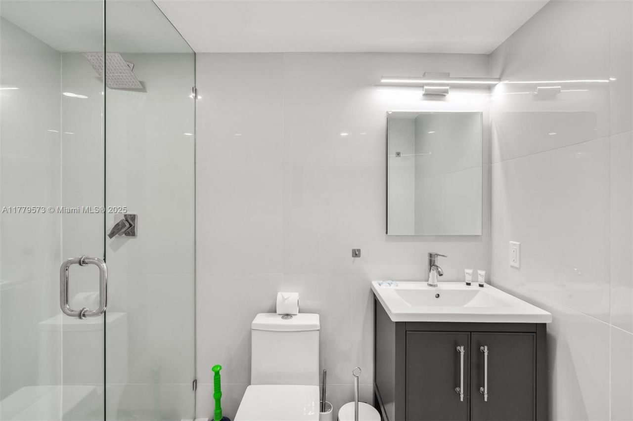 1630 SW 4th Ave, Unit 2, Fort Lauderdale, FL 33315 Photo