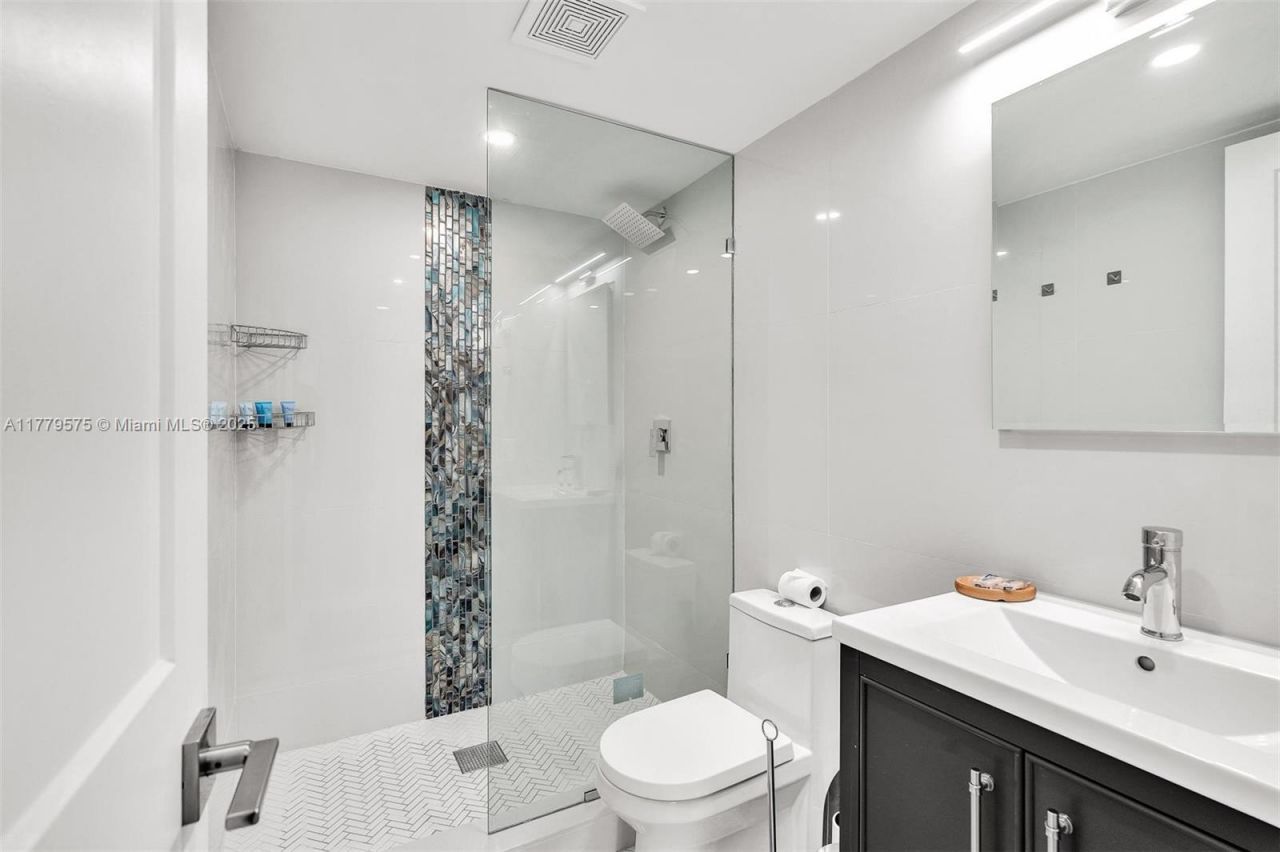 1630 SW 4th Ave, Unit 1, Fort Lauderdale, FL 33315 Photo