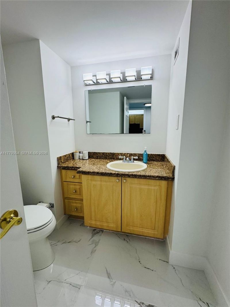 18071 Biscayne Blvd, Unit 1503, Aventura, FL 33160 Photo