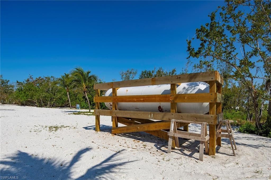 11687 Keewaydin, Naples, FL 34113 Photo