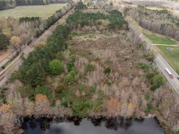 8401 County Drive , Disputanta, VA 23842