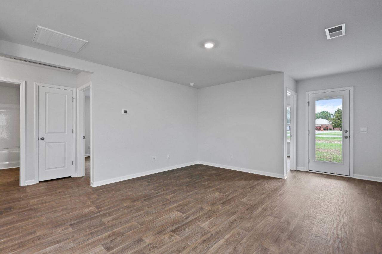 128 Culbertson Court Photo 11