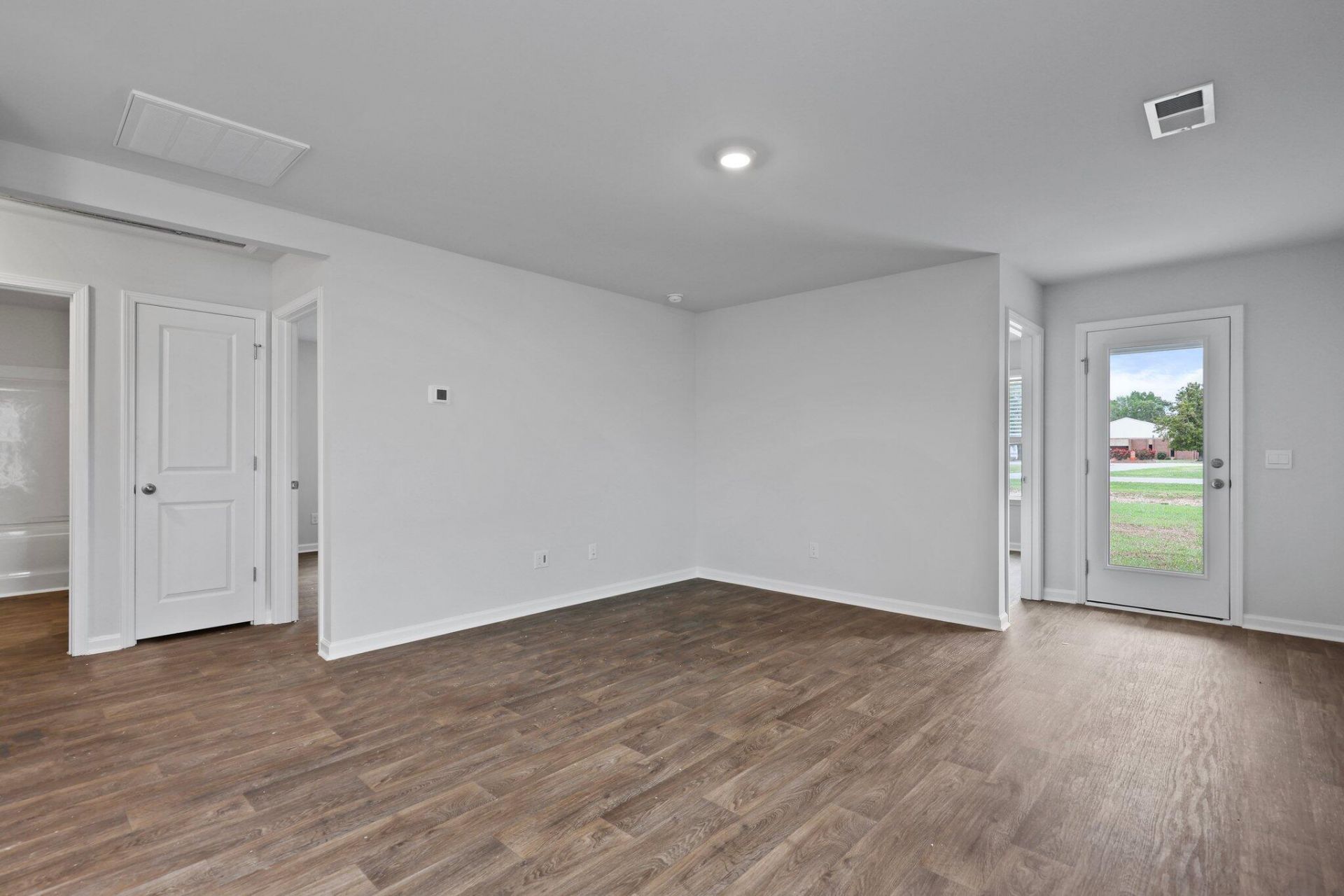 128 Culbertson Court Photo 3