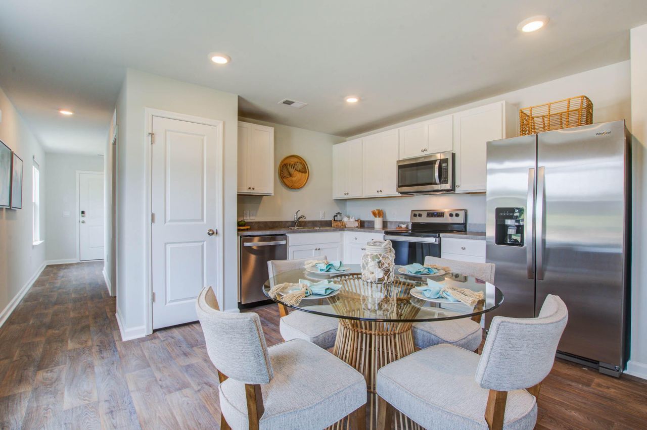 128 Culbertson Court Photo 7