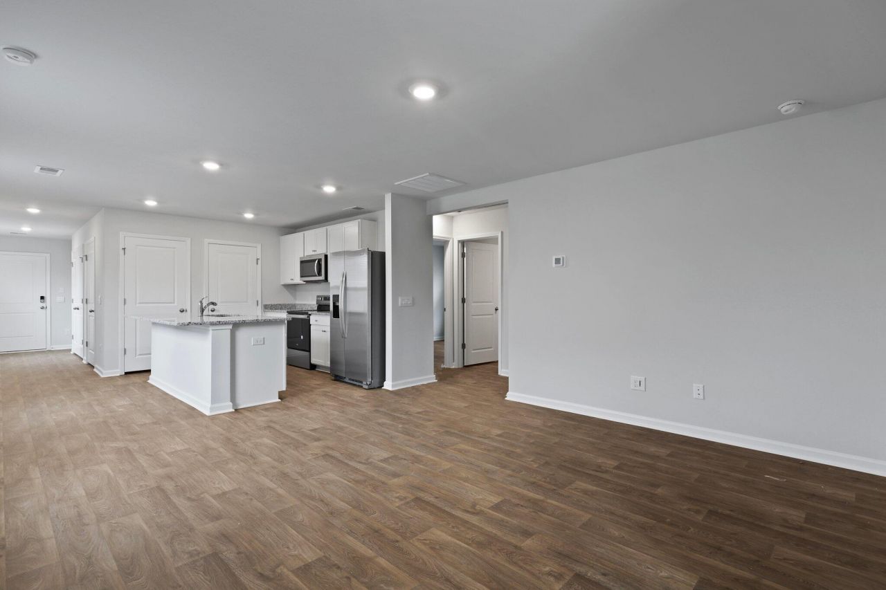 128 Culbertson Court Photo 8