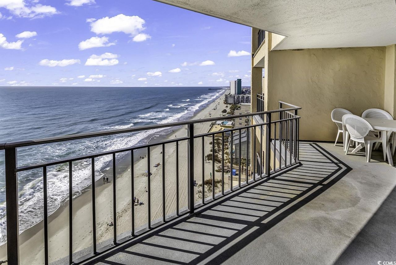 1690 N Waccamaw Dr. Photo 4