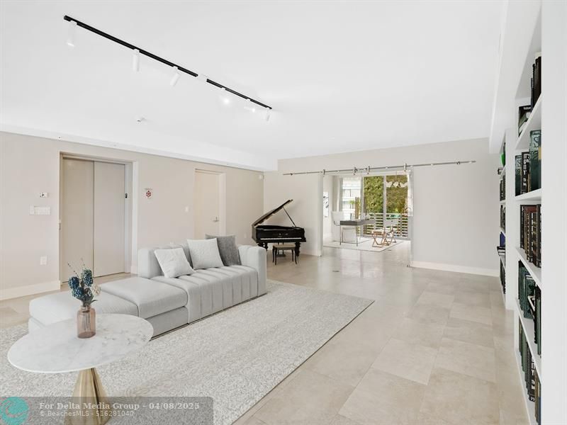 133 Isle Of Venice Drive, Unit 201, Fort Lauderdale, FL 33301 Photo