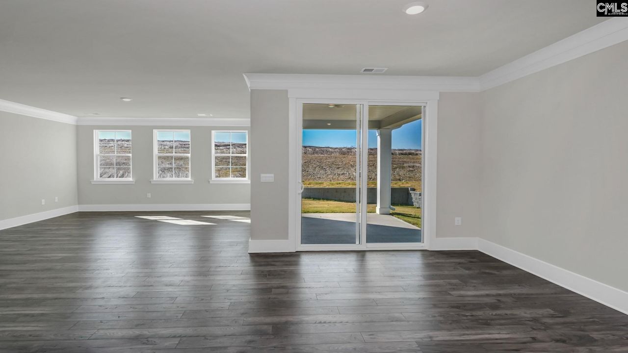 213 Livingston Woods Drive Photo 10