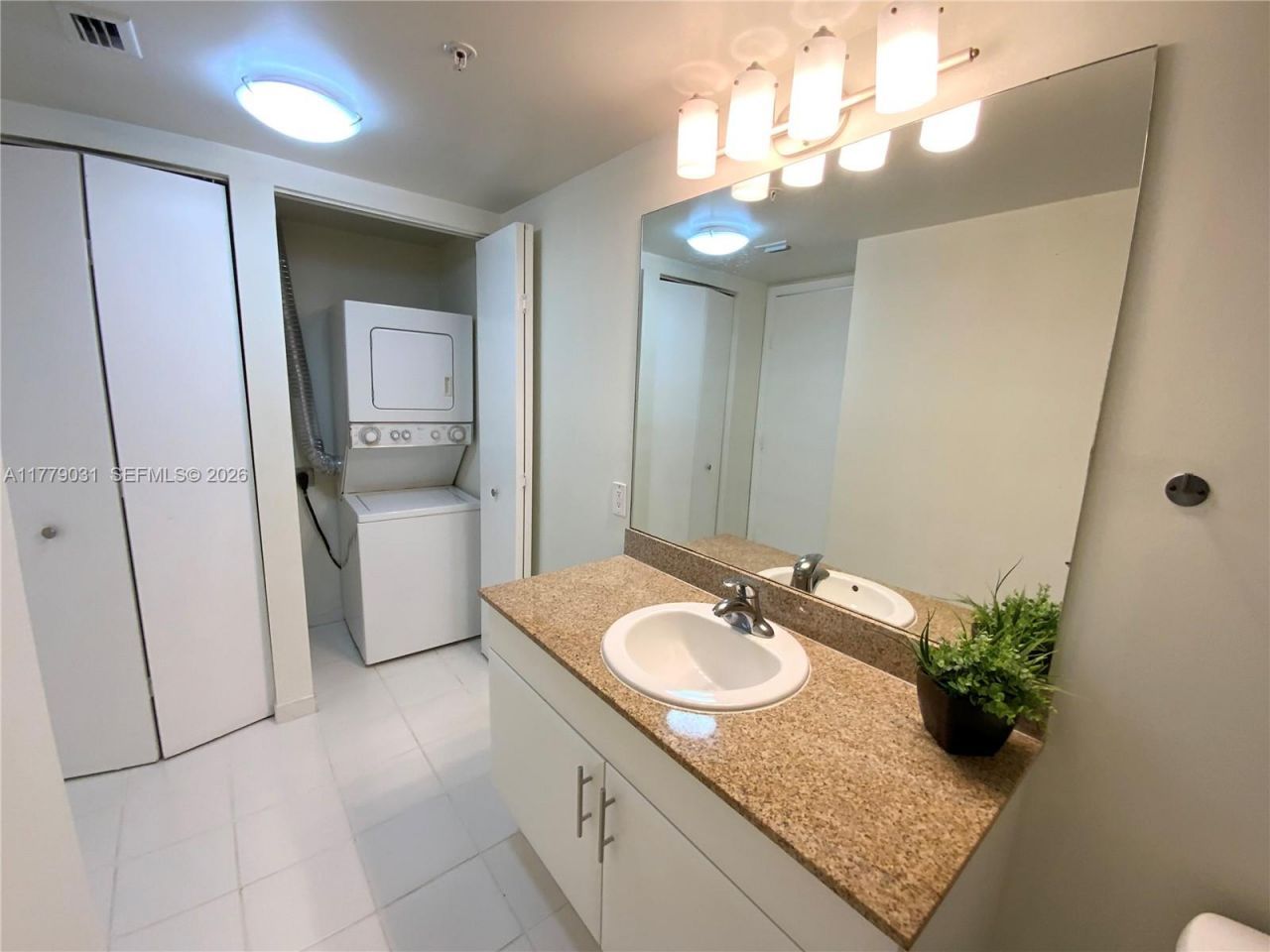 1861 NW S River Dr, Unit 803, Miami, FL 33125 Photo