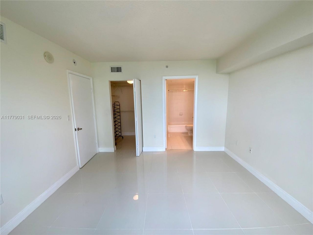 1861 NW S River Dr, Unit 803, Miami, FL 33125 Photo