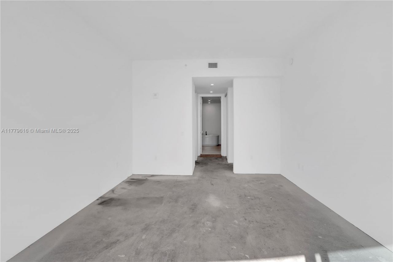 17550 Collins Avenue, Unit 1502, Sunny Isles Beach, FL 33160 Photo