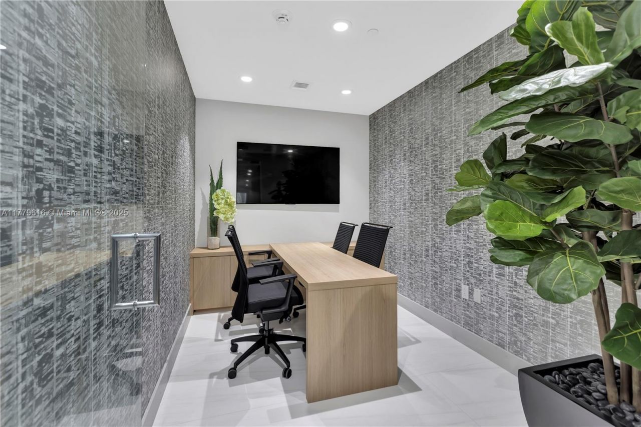 17550 Collins Avenue, Unit 1502, Sunny Isles Beach, FL 33160 Photo