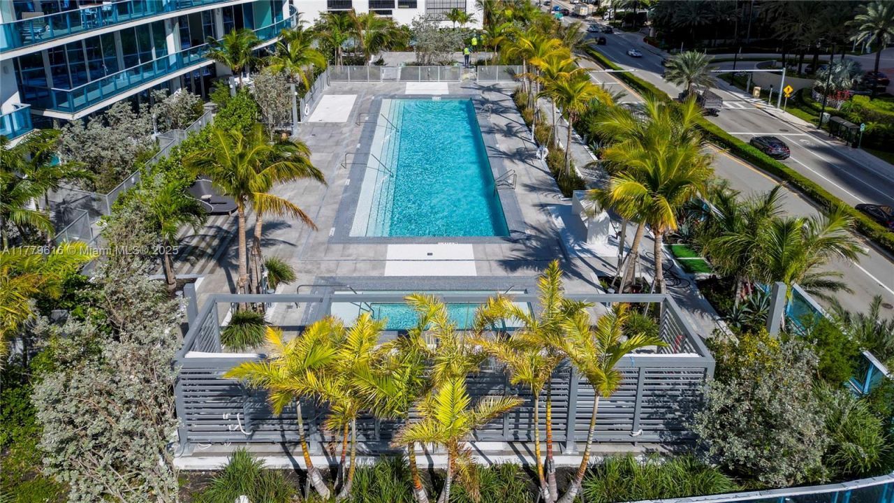 17550 Collins Avenue, Unit 1502, Sunny Isles Beach, FL 33160 Photo