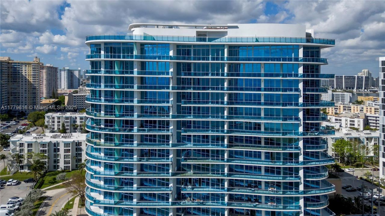 17550 Collins Avenue, Unit 1502, Sunny Isles Beach, FL 33160 Photo