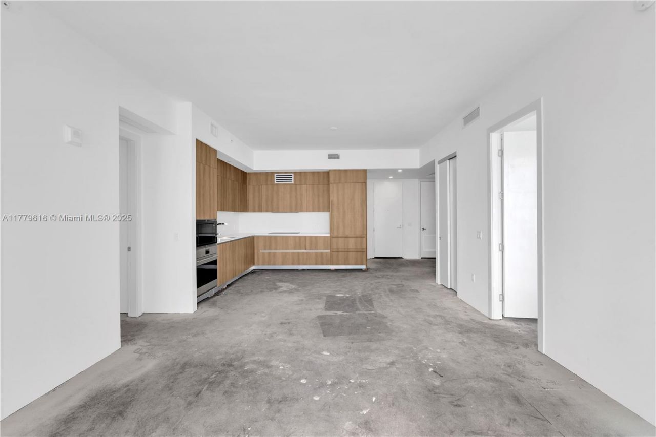 17550 Collins Avenue, Unit 1502, Sunny Isles Beach, FL 33160 Photo