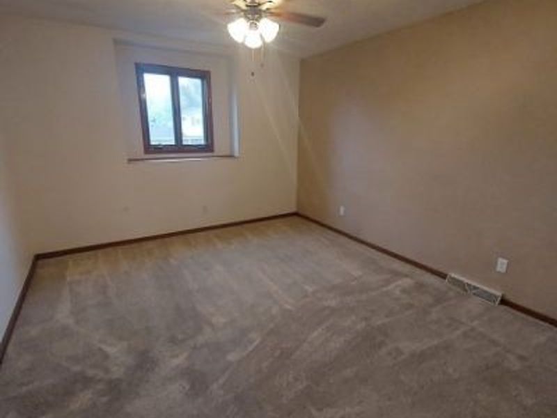 147 Skyview Drive, Wintersville, OH 43953 Photo 17