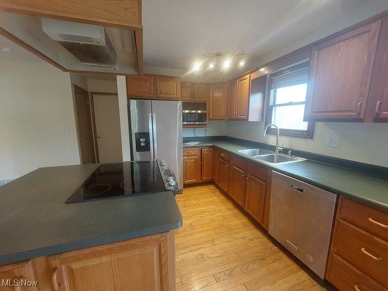 147 Skyview Drive, Wintersville, OH 43953 Photo 9