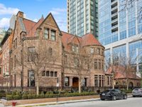 915 N DEARBORN Street, Chicago, IL 60610 primary photo