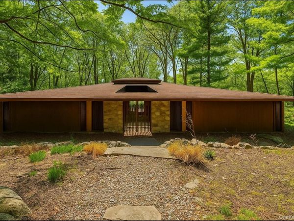 5 Laura Lane, Pomona, NY 10970