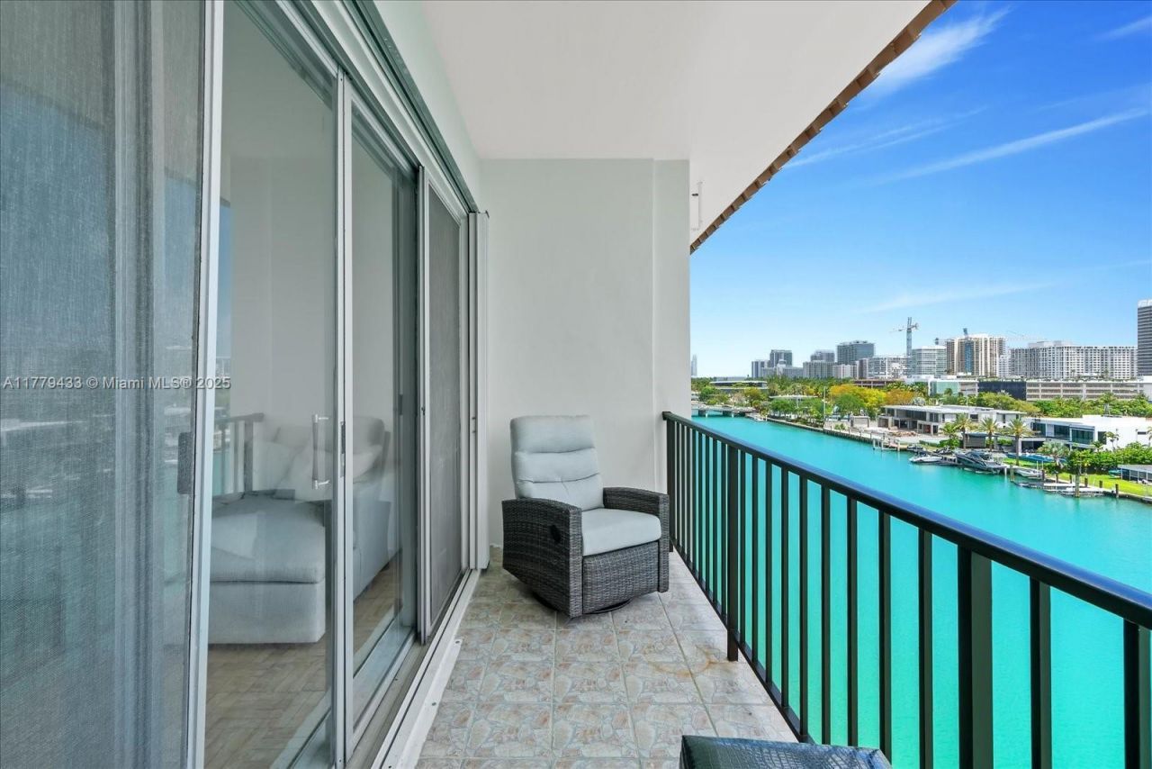 9341 E Bay Harbor, Unit PH B, Bay Harbor Islands, FL 33154 Photo