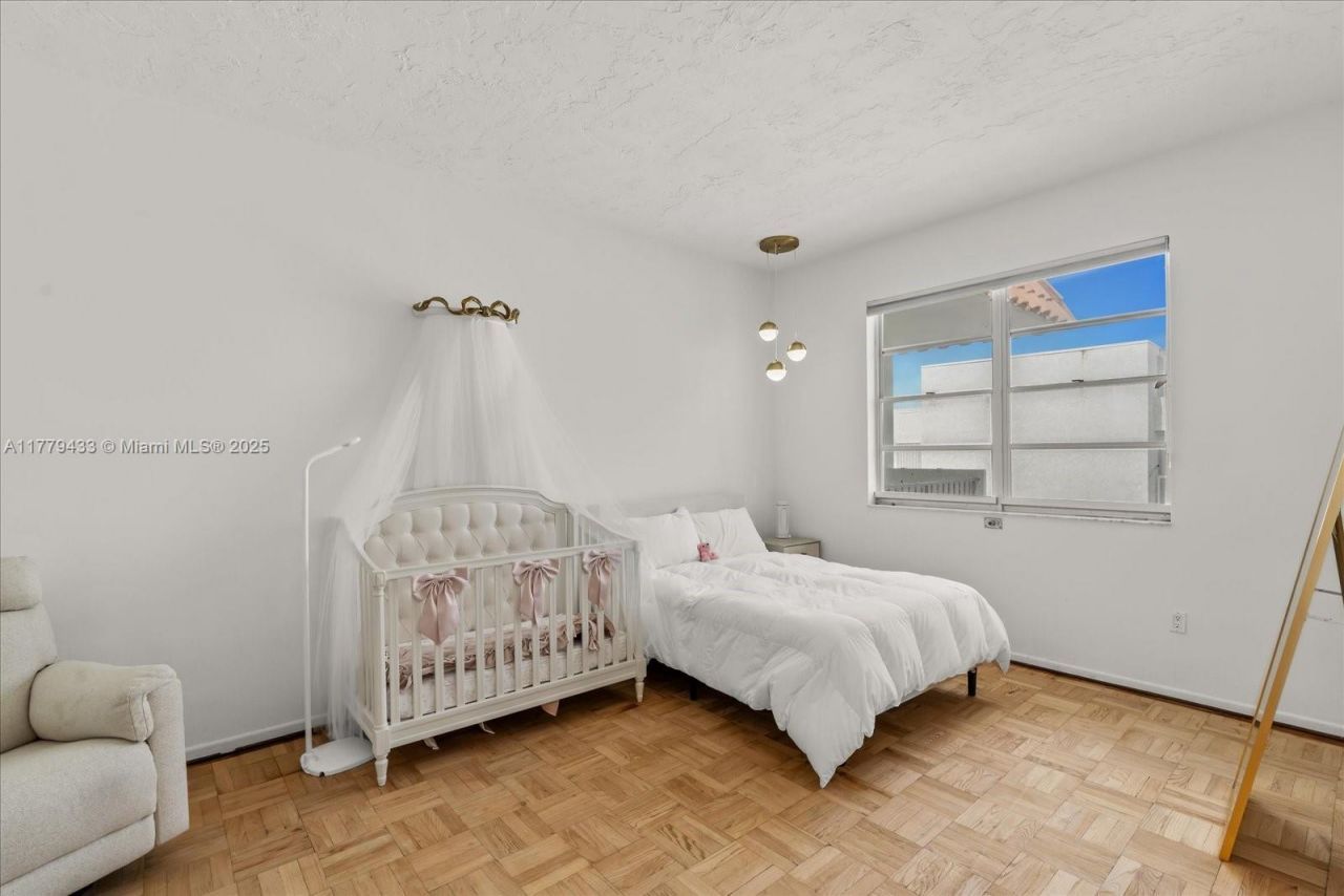 9341 E Bay Harbor, Unit PH B, Bay Harbor Islands, FL 33154 Photo