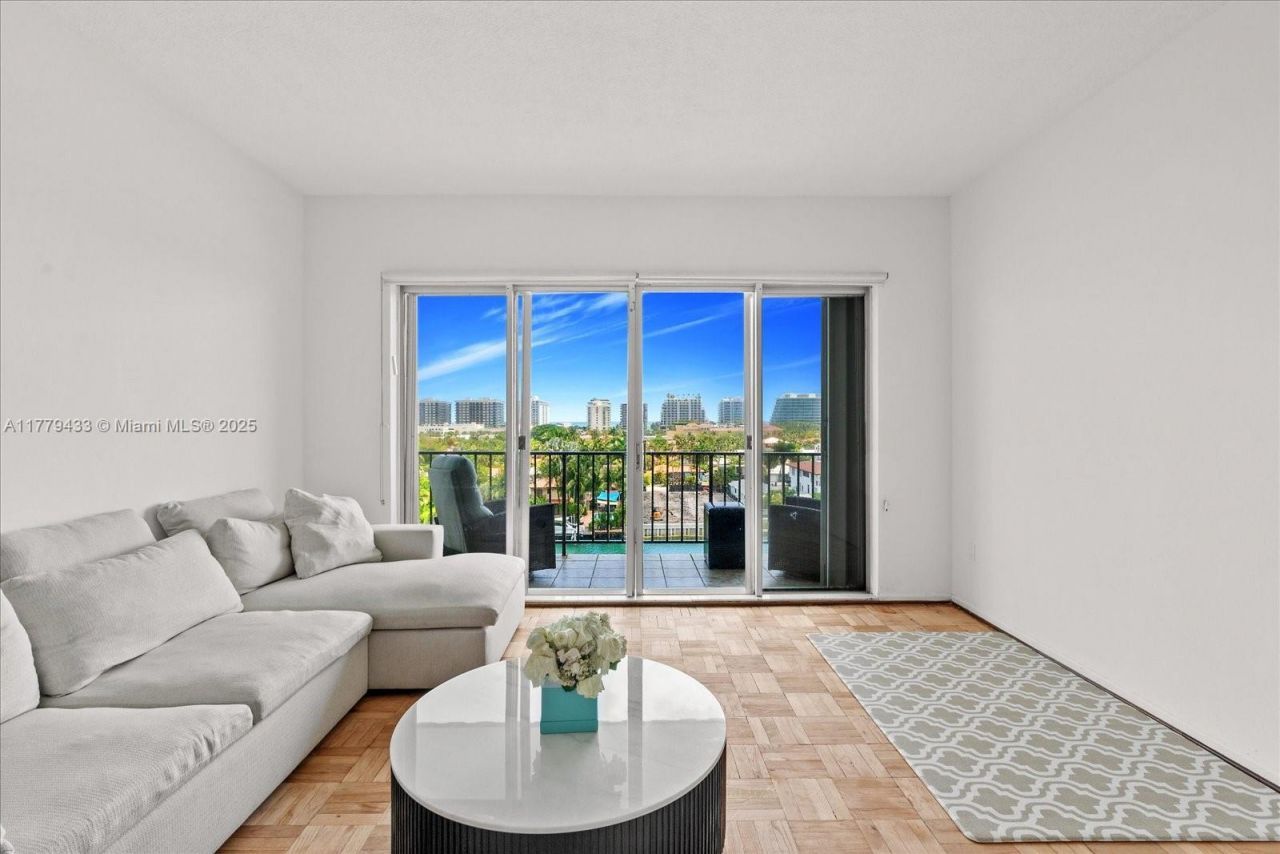 9341 E Bay Harbor, Unit PH B, Bay Harbor Islands, FL 33154 Photo