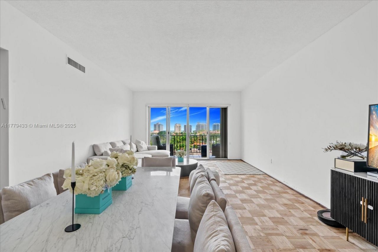 9341 E Bay Harbor, Unit PH B, Bay Harbor Islands, FL 33154 Photo