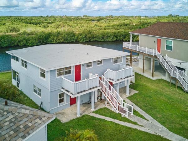 8940 ROCKY CREEK DRIVE, TAMPA, FL 33615