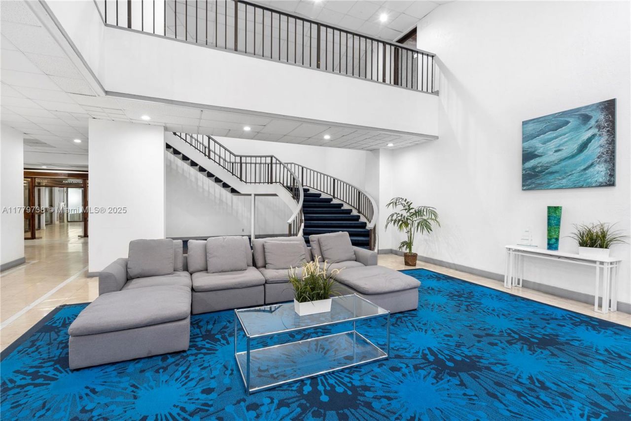 13499 Biscayne Blvd, Unit CUM5, North Miami, FL 33181 Photo