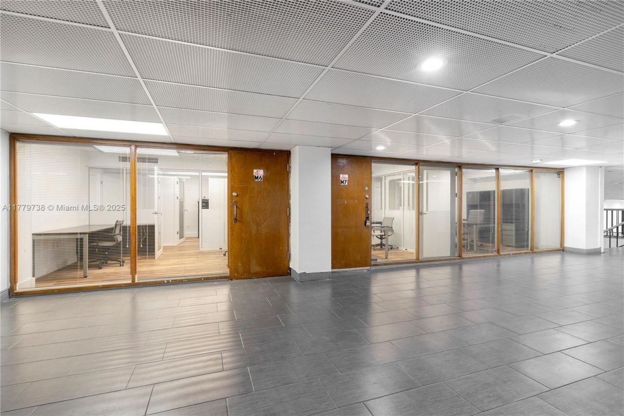 13499 Biscayne Blvd, Unit CUM5, North Miami, FL 33181 Photo