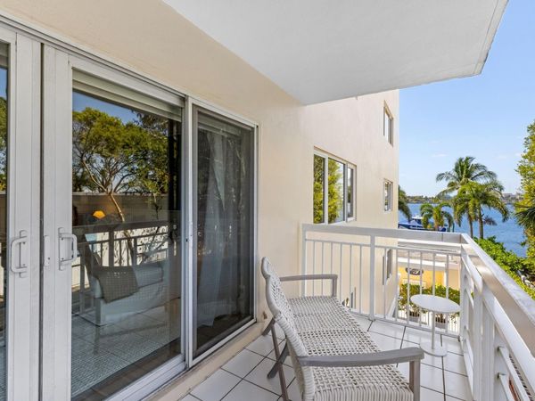 250 Bradley Place, Unit 307, Palm Beach, FL 33480