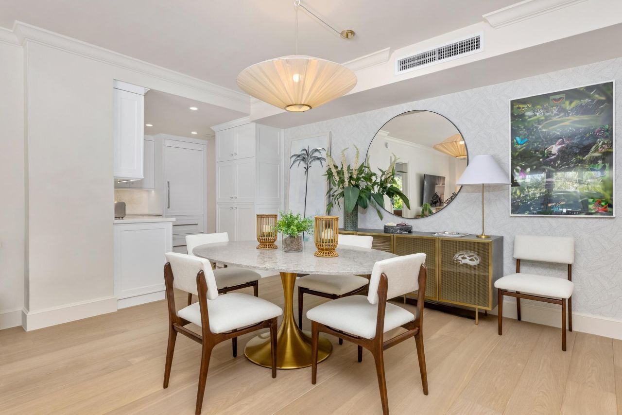 250 Bradley Place, Unit 307, Palm Beach, FL 33480 Photo