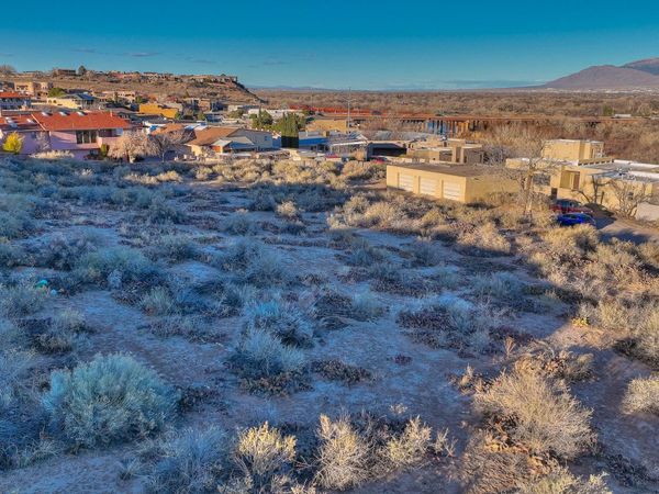 Riverview (Tr2C) Road NW, Albuquerque, NM 87105